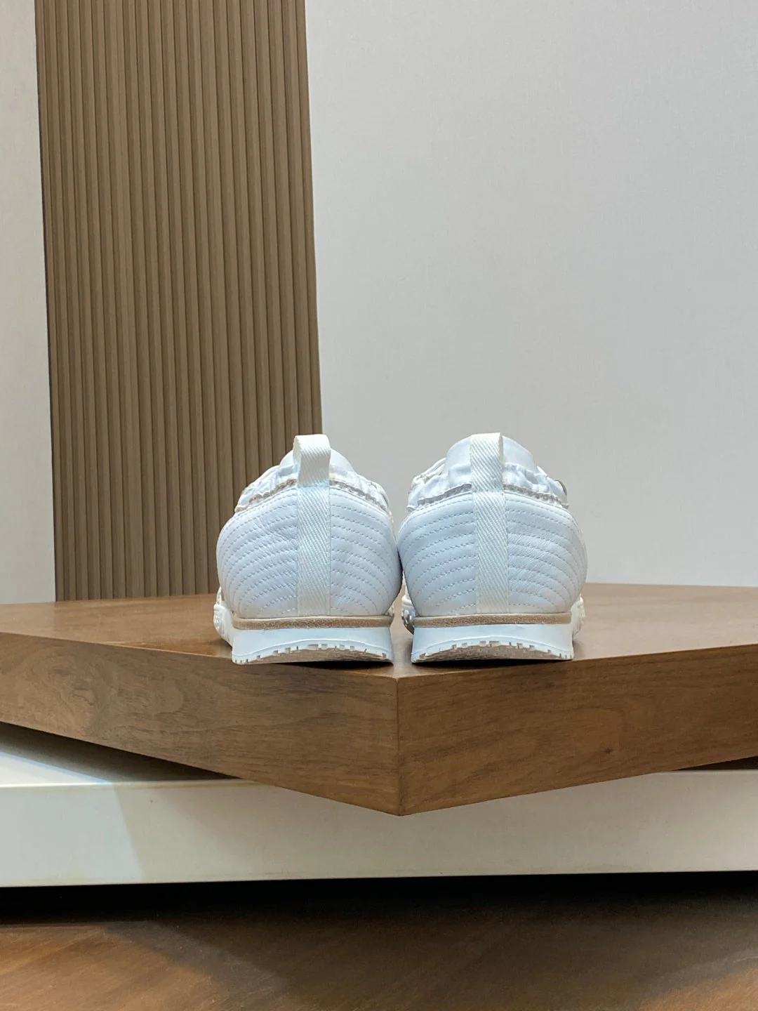 herm leather senaker