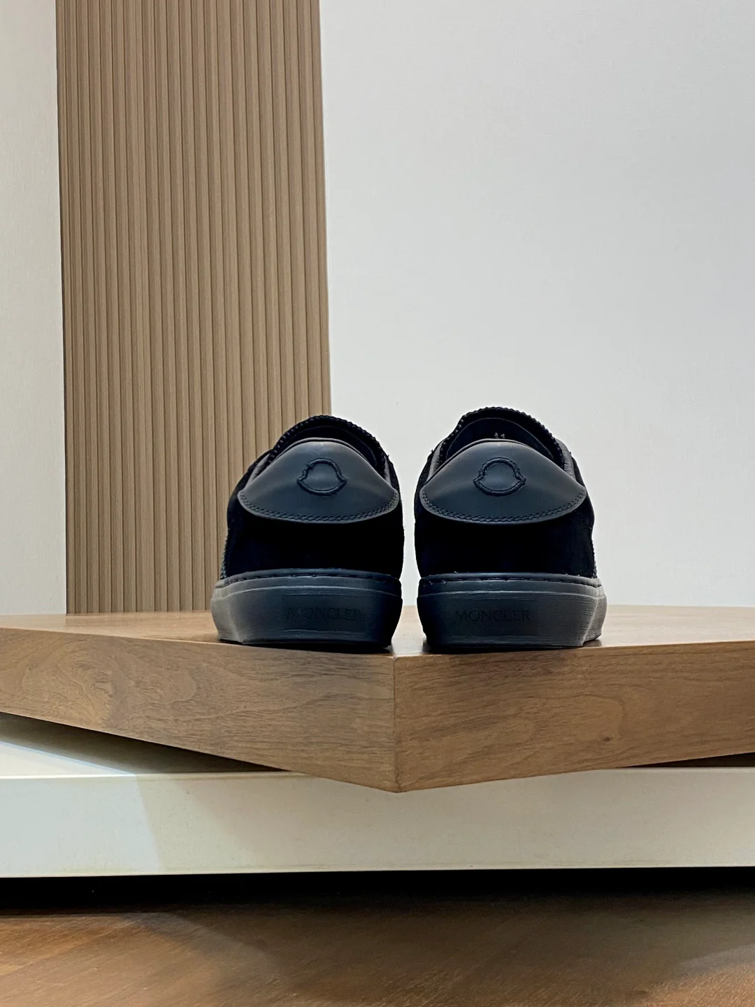 Mon low-top retro sneakers