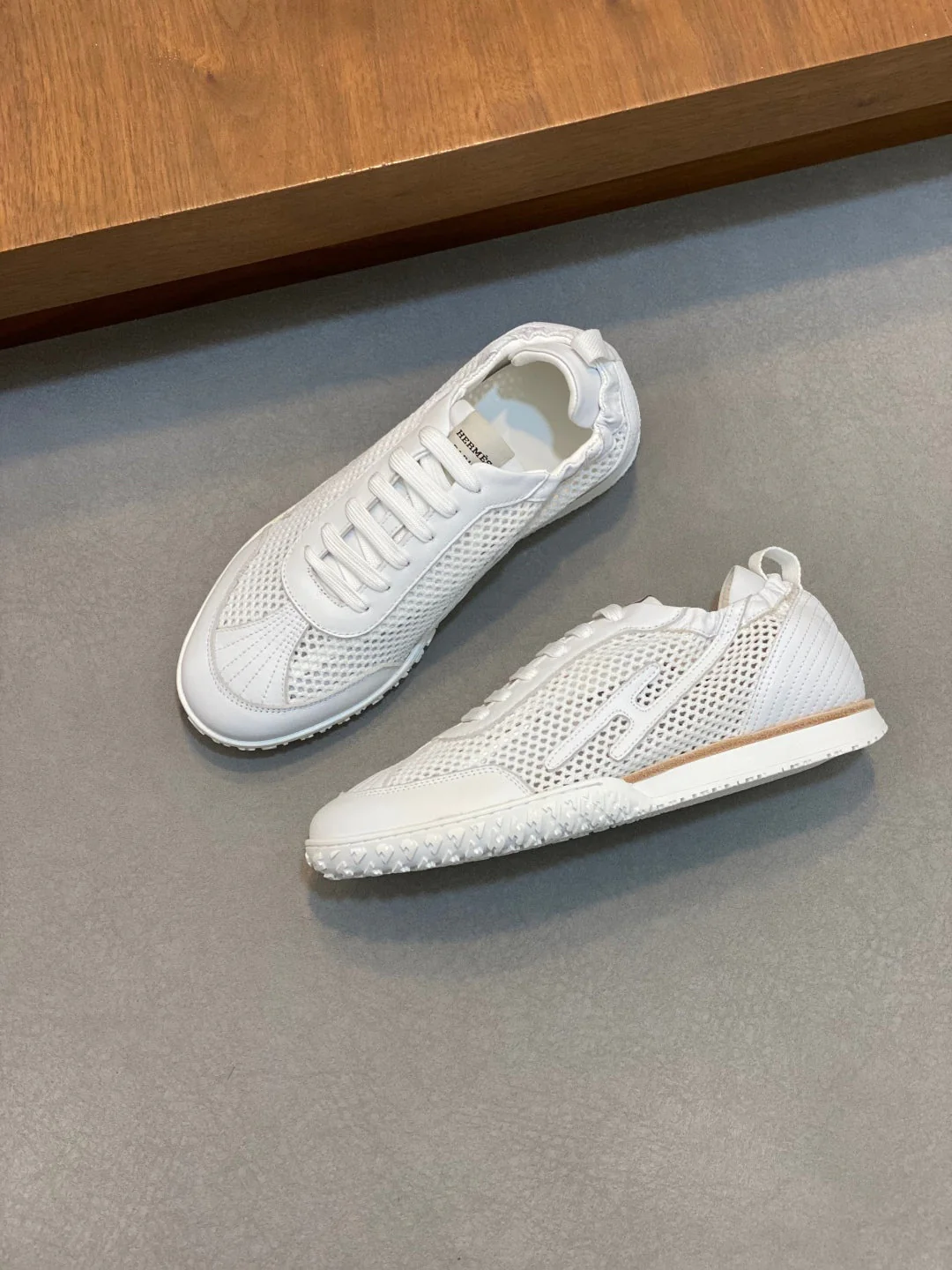 herm leather senaker