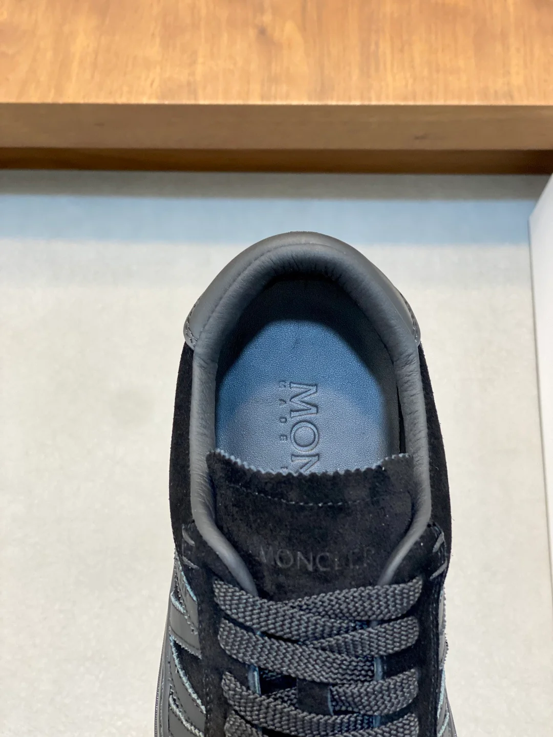 Mon low-top retro sneakers