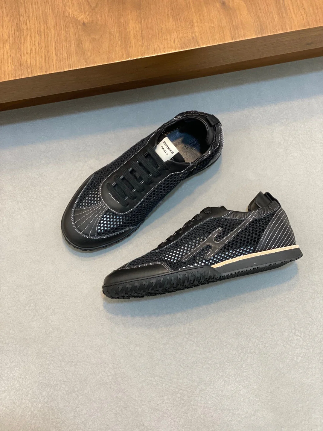 herm leather senaker