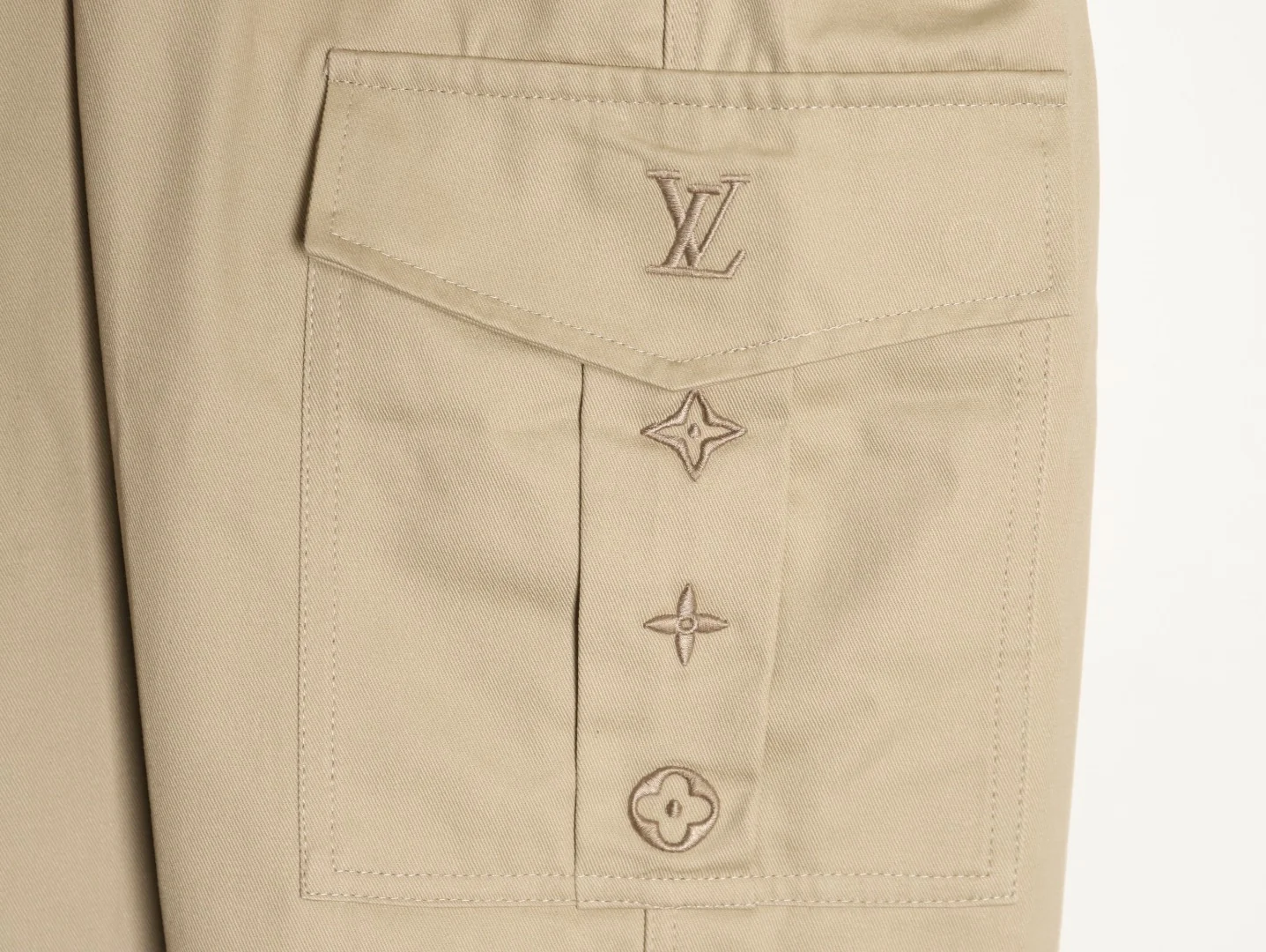 Louis embroidered pants