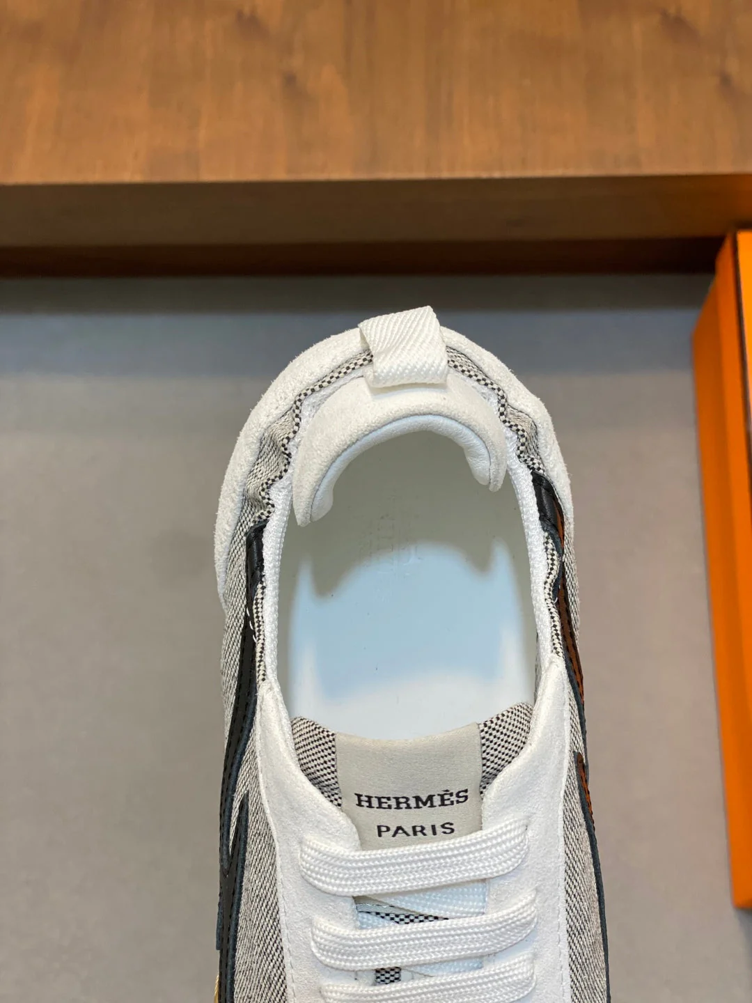 herm leather senaker