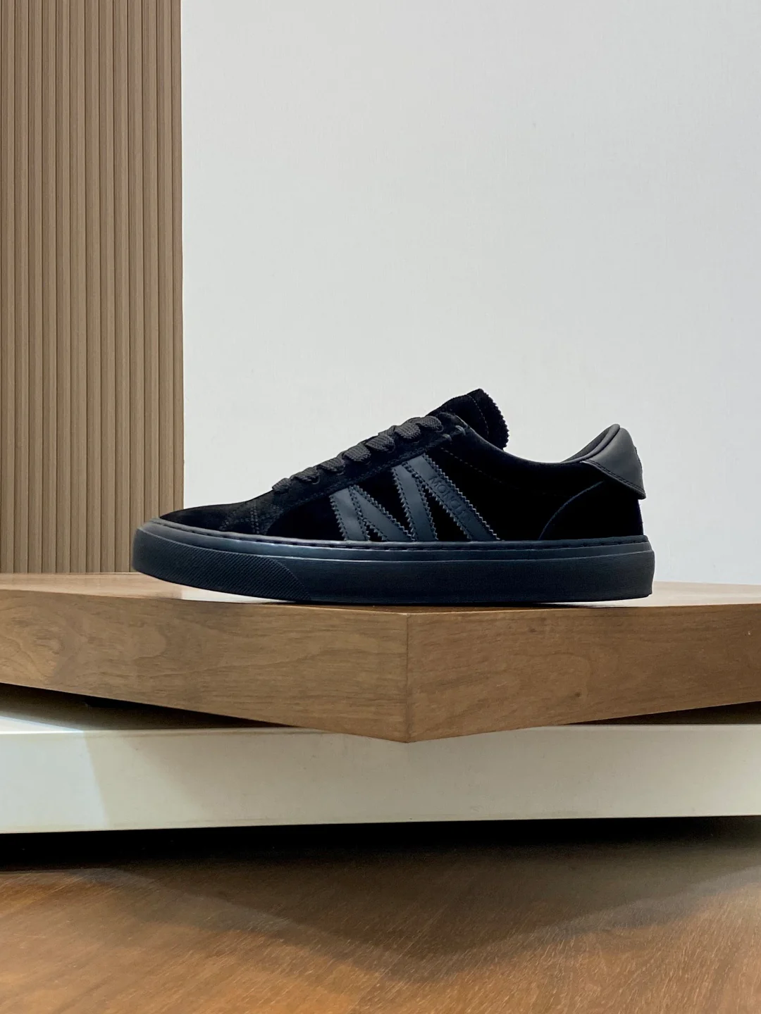 Mon low-top retro sneakers